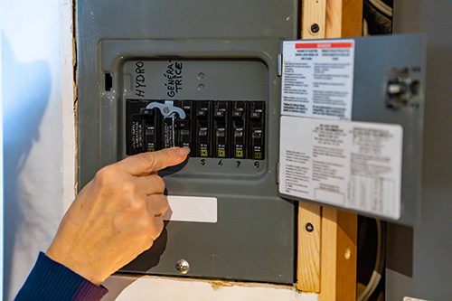 old circuit breaker system for home